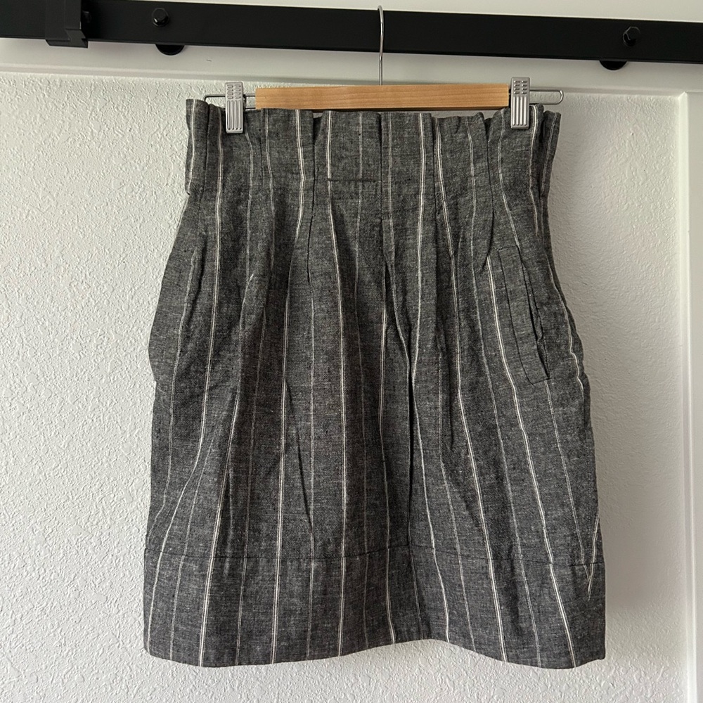 BCBGMaxAzria Gray Pleated Bubble Mini Skirt